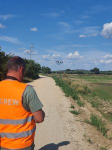 Alumno realizando prácticas con dron en el Curso Piloto Aplicador de Fitosanitarios