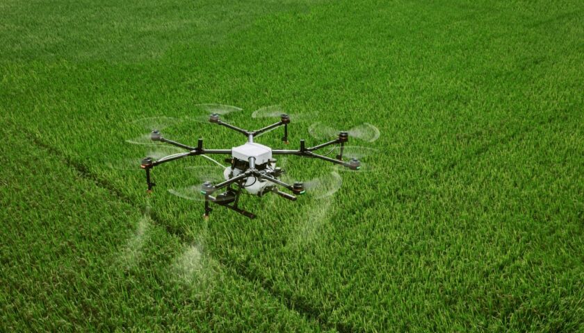Aplicacion-de-producto-drone-fumigador-hectareas